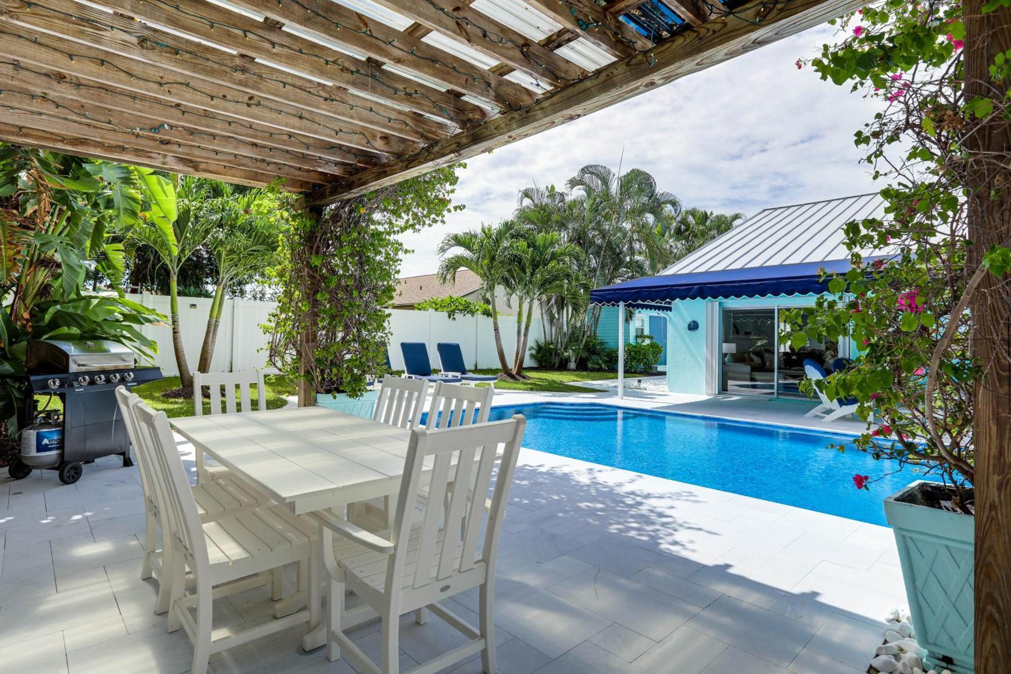 Coastal Villa With Private Yard And Heated Pool! North Palm Beach Exterior photo
